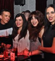 O DJ Akis Simintiridis σήκωσε τον Room 6 την Κυριακή στον "αέρα"