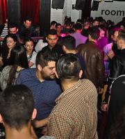 O DJ Akis Simintiridis σήκωσε τον Room 6 την Κυριακή στον "αέρα"