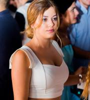 Πήραμε μια νυχτερινή ανάσα δροσιάς και... διασκέδασης στην πιο hot ταράτσα της πόλης, στο Yacht club