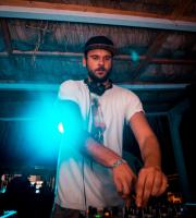 Stefan Biniak & Ison "ταρακούνησαν" το Yasu beach bar!