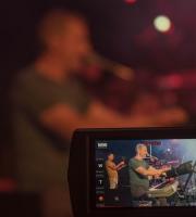 "Μπλέξαμε" με τον Βασίλη Παπακωνσταντίνου σε ένα υπέροχο live στο Αλτιναλμάζη