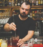 O Θοδωρής Τριανταφύλλου στο πρώτo "session" της σεζόν στο ΝΟΑ, στο λιμάνι