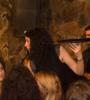 Μεγαλύτερο, ανανεωμένο και πιο όμορφο από ποτέ το εναλλακτικό καφενείο Ουτοπία