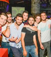 "Μύρισε" καλοκαίρι στο "Beach Boat Party" του Prive Club.