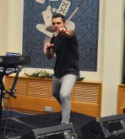 Μουσική βραδιά με τον Κώστα Δόξα στο Casino Thraki