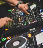 Τα "έσπασε" ο Vassili Tsilichristos στο 2ο music session του ΝΟΑ