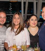 Yacht Club: Παρασκευή βράδυ στην πιο όμορφη ταράτσα της πόλης.