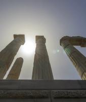 Νιώθοντας...Θεοί στον Ιερό των Μεγάλων Θεών, στη Σαμοθράκη.