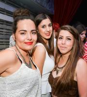 Πανικός στο Grand Opening Party του Reina Club.