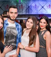 Πανικός στο Grand Opening Party του Reina Club.