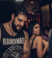 "Ανεβήκαμε" στο Level 1 του Room 6 με super opening την Κυριακή