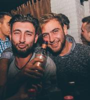 "Ανεβήκαμε" στο Level 1 του Room 6 με super opening την Κυριακή