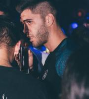 "Ανεβήκαμε" στο Level 1 του Room 6 με super opening την Κυριακή