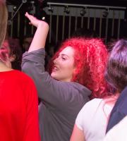 "One Year Anniversary Party" στο Room 6.