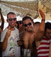 Δυνατό το τρίτο, και τελευταίο για τη σαιζόν, "άχαστο" πάρτυ του Chris Papa στο Yasu Beach Bar.