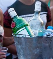 Δυνατό το τρίτο, και τελευταίο για τη σαιζόν, "άχαστο" πάρτυ του Chris Papa στο Yasu Beach Bar.