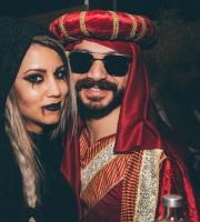 Χρώμα, κέφι και πολύ χορός στο μασκέ πάρτυ του SoHo