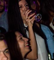 Οι Παρασκευές ανήκουν στο Υacht club!