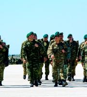 Επίδειξη ρίψης αλεξιπτωτιστών στο αεροδρόμιο Δημόκριτος της Αλεξανδρούπολης