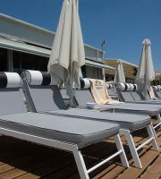 Fish bar - Restaurant - Beach bar