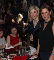 Γιορτάσαμε "προσφέροντας αγάπη" στη  φιλανθρωπική βραδιά, που διοργάνωσαν οι "Θυγατέρες της Πηνελόπης"