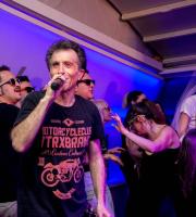 Ένα τρελό πάρτυ στήθηκε στο Thea Thalassa the bar με τον Μπίγαλη "on stage"!