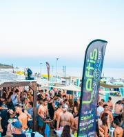 Τα "έσπασε" ο Jorgio Kioris στο χθεσινό πάρτι του Yasu beach bar 