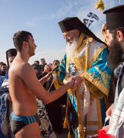 Ο Αγιασμός των υδάτων στο λιμάνι της Αλεξανδρούπολης