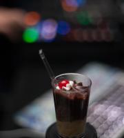 7 χρόνια ΝΟΑ cafe - bar: Πάρτι μέχρι πρωίας στο λιμάνι