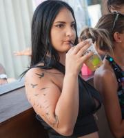 Στο YaSu beach bar and lounge τα "έσπασε" η Μαρία Αντωνά