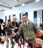 Δοκιμάζοντας από την μεγάλη ποικιλία κρασιών