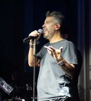 Ο Χάρης Βαρθακούρης έκανε το... "βράδυ αξημέρωτο" στο opening του Black Box Live Entertainment Hub!