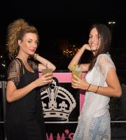 Όμορφες είναι οι Αυγουστιάτικες νύχτες στο Yacht Club.