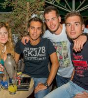 Το Κυβερνείο Cafe Bar έκλεισε τα δύο χρόνια λειτουργίας του με ένα πάρτι φωτιά.