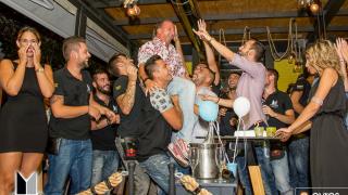 Το Κυβερνείο Cafe Bar έκλεισε τα δύο χρόνια λειτουργίας του με ένα πάρτι φωτιά.