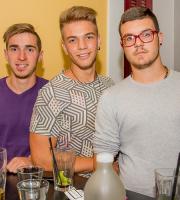 Το Κυβερνείο Cafe Bar έκλεισε τα δύο χρόνια λειτουργίας του με ένα πάρτι φωτιά.