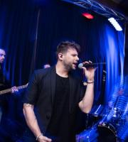 Ο Μιχάλης Καραγκούνης τα έδωσε όλα στο SoHo Absolutely Fabulous!