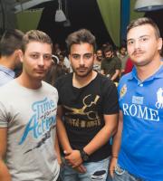 Τα "έσπασε" ο dj Hector στο  Reina Summer Club