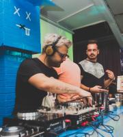 Τα "έσπασε" ο dj Hector στο  Reina Summer Club
