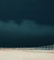 Κινηματογραφικά τοπία στην χιονισμένη Αλεξανδρούπολη τη νύχτα