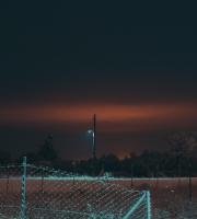 Κινηματογραφικά τοπία στην χιονισμένη Αλεξανδρούπολη τη νύχτα