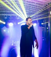 Μια μαγική βραδιά έζησε η Αλεξανδρούπολη στο NOA με τον Χρήστο Μενιδιάτη