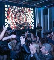 Ο Χάρης Βαρθακούρης έκανε το... "βράδυ αξημέρωτο" στο opening του Black Box Live Entertainment Hub!