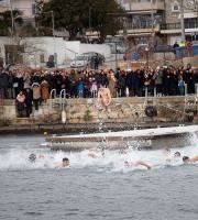 Με λαμπρότητα εορτάστηκαν τα Θεοφάνεια στον Έβρο - Αγιάστηκαν τα νερά παρά το τσουχτερό κρύο (vid & pics)