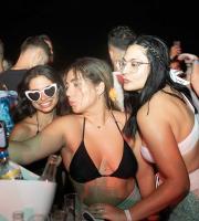 Ο LIVA K ξεσήκωσε το κοινό του Nama beach life experience!