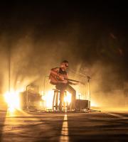 Εντυπωσιακές εικόνες από το live των "Villagers of Ioannina City" στο Αλτιναλμάζη