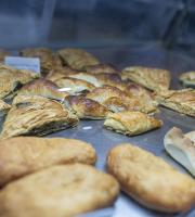 All day Coffee & Sports bar