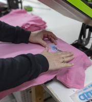 Στάμπες & Ραφή σε υφάσματα