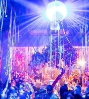 To "Playboy" party ξεσήκωσε τους θαμώνες του Prive Red!