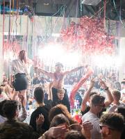 To "Playboy" party ξεσήκωσε τους θαμώνες του Prive Red!